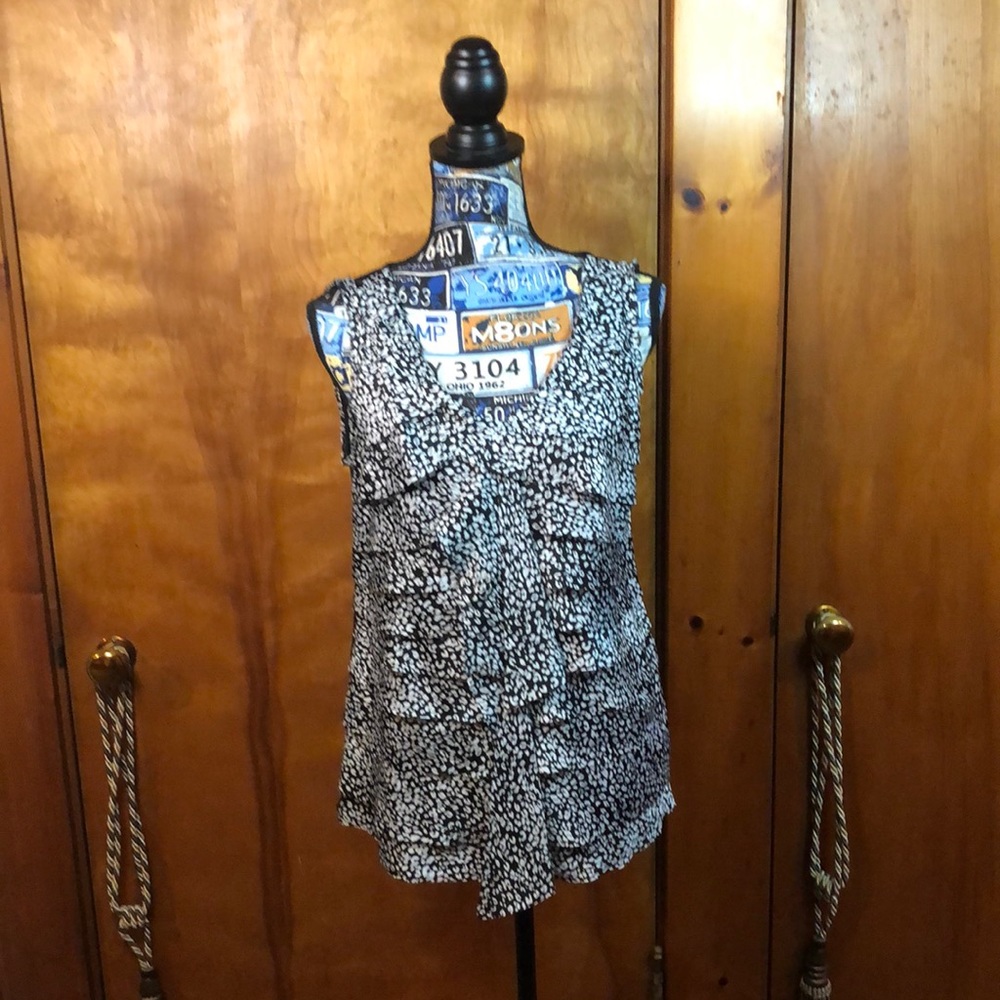 Alfani Knit Sleeveless Blouse. Medium. Great Condition.